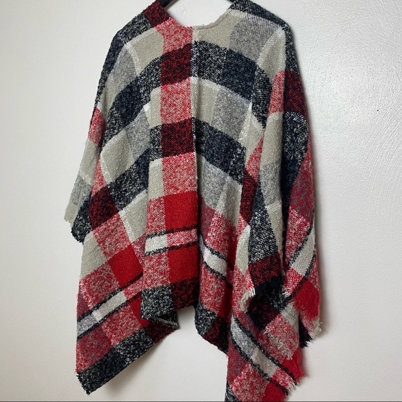 Rampage Poncho Design Red/Gray/Black. One Size. - Picture 2 of 9